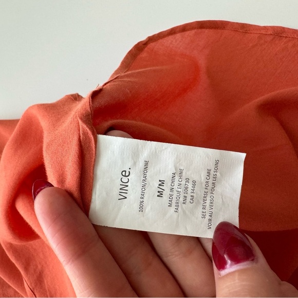 Vince Orange Sleeveless Blouse Collar Button Down Size Medium - Picture 7 of 9